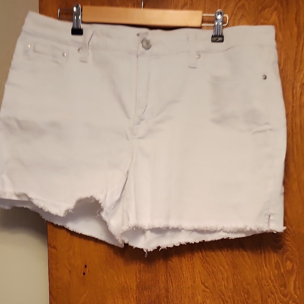 Seven7 Women's White Jean Shorts
